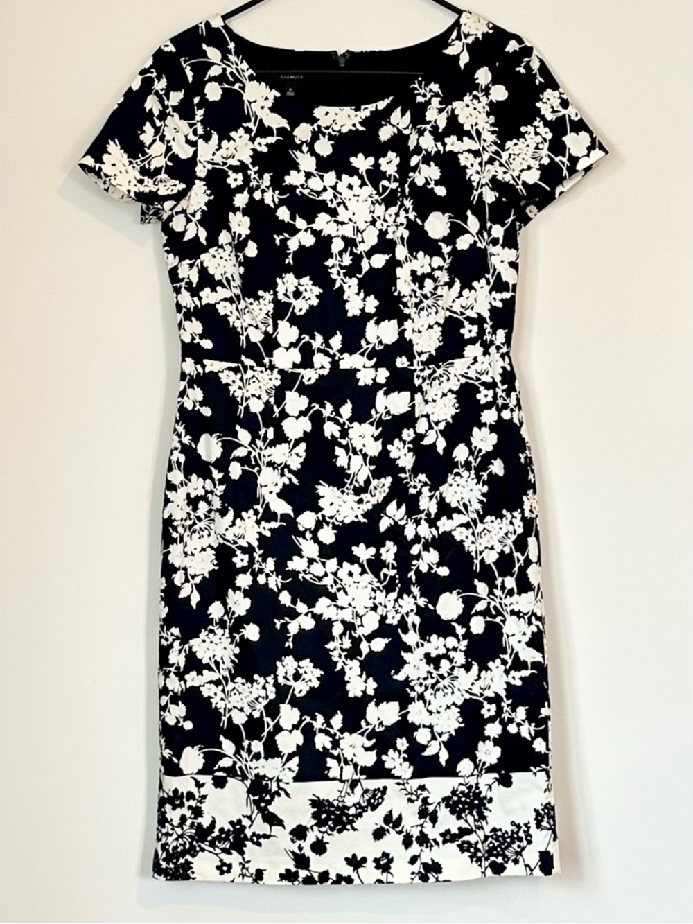 Talbots Black and White Floral Bateau Neck Midi Sheath Dress - Size: 6 - Picture 2 of 7